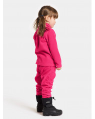 Bernumode | Didriksons: Monte Kids' Pants 9 - Kids' Fleece pants €10.36 Care instructions:
•Machine wash 40° gentle cycle; •Tumble dry low heat; •Do not dry clean; •Do not bleach; •Iron low heat.
Functions:
•4way stretch: The fabric flexes in all directions for maximum comfort and flexibility;
•ECO Shell fabric made of partly recycled fibres;
•Elastic in waist: Flexible and snug fit to prevent the cold from seeping in;
•String at waist: Adjust and secure the fit to keep the garment in place.
Descriptions:
Monte fleece pants are made of a soft and thin fleece with a brushed lining. They have a regular fit with straight legs and an adjustable waist. Made of 25% recycled polyester. Bernumode | Didriksons: Monte Kids' Pants 9 - Kids' Fleece pants €10.36 Care instructions:
•Machine wash 40° gentle cycle; •Tumble dry low heat; •Do not dry clean; •Do not bleach; •Iron low heat.
Functions:
•4way stretch: The fabric flexes in all directions for maximum comfort and flexibility;
•ECO Shell fabric made of partly recycled fibres;
•Elastic in waist: Flexible and snug fit to prevent the cold from seeping in;
•String at waist: Adjust and secure the fit to keep the garment in place.
Descriptions:
Monte fleece pants are made of a soft and thin fleece with a brushed lining. They have a regular fit with straight legs and an adjustable waist. Made of 25% recycled polyester.