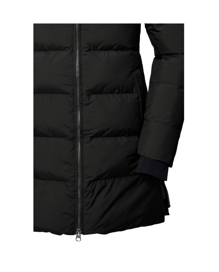Bernumode | Killtec: KOW 359 GRLS QLTD PRK-Parka in down look with hood €59.48 


The girls' parka in down look with hood from killtec combines style and functionality. The high-quality PU laminate makes it water-repellent and wind-repellent with a water column of 10,000 mm - perfect for changeable weather. The knitted cuffs and the adjustable hood offer additional protection against the cold. The 2-way zip has a chin guard that prevents the skin from being pinched. Practical side pockets offer sufficient storage space. killtec is particularly keen to make its collections more sustainable and future-proof. For example, killtec is increasingly relying on more responsible manufacturing processes. This jacket has therefore been impregnated with fluorine-free agents.
