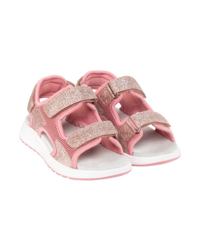 Bernumode | VIKING: ANCHOR GLITTER-Sportiskas bērnu sandales 32,95 € Klasisks stils un komforts - Anchor ir sportiskas sandales aktīviem bērniem, kuri vēlas vienas sandales, kas spēj visu. Tam ir klasiska atvērta konstrukcija, un tas ir izgatavots no izturīgiem materiāliem, kas joprojām jūtas mīksti uz ādas. Trīs Velcro siksnas piedāvā daudzpusīgu regulējamību, un tās ir viegli atvērt un aizvērt mazām plaukstām, kā arī atrast piemērotāko. Kāju pamatne, kas izgatavota no triecienu absorbējoša PU, ir pārklāta ar zamšādu, kas palīdz pārvaldīt mitrumu karstās dienās. Enkuram ir ārējā zole, kas izgatavota no dabiskās gumijas, lai jūsu bērns varētu droši skriet pa visu veidu virsmām. Enkurs ir viss, kas bērniem nepieciešams sandalēs, apvienojumā ar lielisku izskatu. Mazgājams 30 grādos. Neiesakām lietot veļas mīkstinātāju.
•Zamšādas pēda mitruma kontrolei; • Ātruma šņorēšana ātrākai pārejai un adaptīvai piegulšanai; •Viegli uzvilkt/novilkt un regulēt ar Velcro; •Var mazgāt veļasmašīnā 30°C; •Gumijas ārējā zole; •Ergonomiski piemērots augošām pēdām


 


