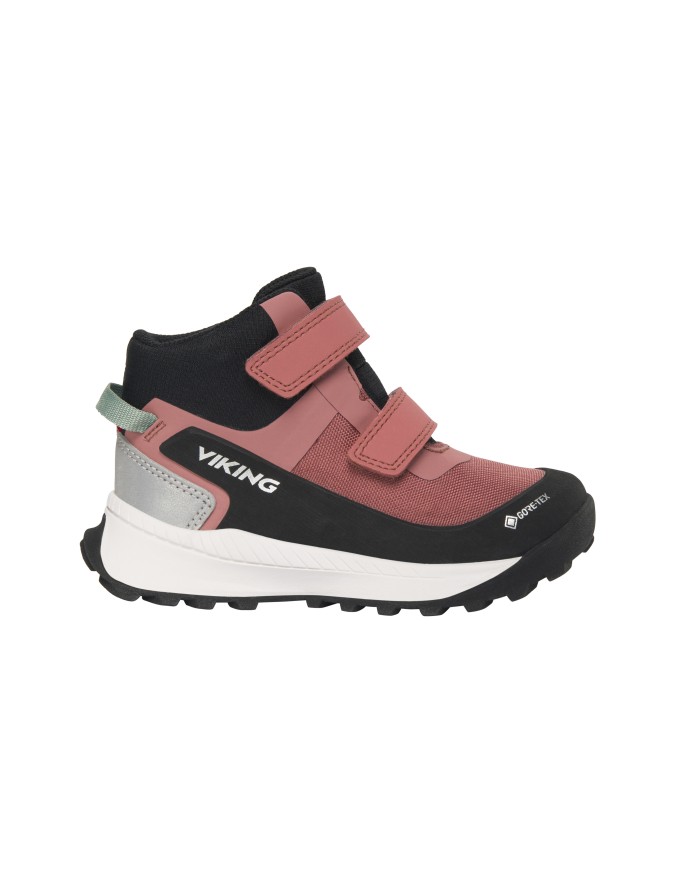 Bernumode | VIKING: Expower Mid GTX 2V-Premium midcut waterproof kids shoes €71.49 Premium waterproof kids mid-cut shoe.
Help your child put the best foot forward with Expower Mid GTX 2V, Viking's best in class kindergarten shoe that's packed with premium features and recycled materials. The waterproof PFAS-free GORE-TEX membrane, for example, will keep feet comfortable and dry in wet conditions while a supportive, reinforced mid-cut upper made of a durable and abrasion-resistant technical textile has been equipped with large reflective details for visibility in low lighting. Below, a foot strap gap helps keep playsuits in place while a rubber outer featuring Viking's Ultimate Grip Concept provides unbeatable grip in any ground conditions.
Size table

 


Size
Insole cm


22
14,7


23
15,4


24
16


25
16,7


26
17,4


27
18


28
18,7


29
19,4


30
20


31
20,7


32
21,4


33
22


34
22,7


35
23,4




