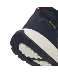 Bernumode | Viking: Veme Mid GTX R-Демисезонные лёгкие непромокаемые детские ботинки 64,05 € Бестселлер Viking получает более легкое и надежное обновление с Veme Reflex Mid GTX. Те же интеллектуальные функции были перенесены для защиты маленьких исследователей, например, водонепроницаемая мембрана GORE-TEX и светоотражающая лента высокой видимости. Прочная резиновая подошва также имеет прочные усиления на носке и пятке, а также прорезь для лямок брюк. Благодаря тому, что 60% материалов содержат переработанные материалы, теперь он заслужил место в нашей коллекции «Экологичный выбор». Добавьте к этому съемную стельку и возможность стирки при температуре 30 градусов. Veme Reflex Mid GTX сочетает в себе удобство, долговечность и экологичность в одной обуви.
Размерная таблица




размер
Стелька, см


22
14,2


23
14,9


24
15,5


25
16,2


26
16,9


27
17,5


28
18,2


29
18,8


30
19,5


31
20,1


32
20,8


33
21,4


34
22,1


35
22,7


