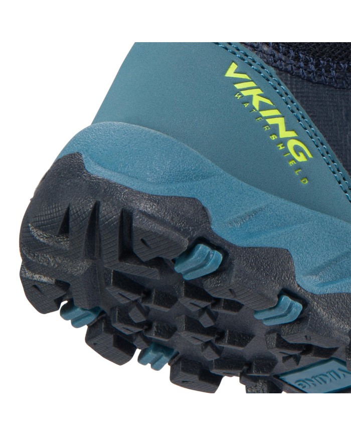 Bernumode | Viking: Track Mid WP 2V - Демисезонные функциональные детские ботинки с усиленной поддержкой 51,65 € Поддерживающие и функциональные детские ботинки. Когда важно уверенно держать путь, Track Mid WP справится с задачей. Эти прочные и при этом универсальные водонепроницаемые ботинки созданы для стабильности — с надёжной поддержкой голеностопа благодаря двойным липучкам и прочной подошвой, обеспечивающей отличное сцепление на любых поверхностях. Усиления носка и защитный брызговик гарантируют долговечность, а возможность стирки при 30 градусах позволяет Track Mid WP оставаться свежими и готовыми к новым приключениям снова и снова!
Размерная таблица

 


размер
Стелька, см


26
17,3


27
18


28
18,6


29
19,3


30
20


31
20,7


32
21,3


33
22


34
22,7


35
23,3
















