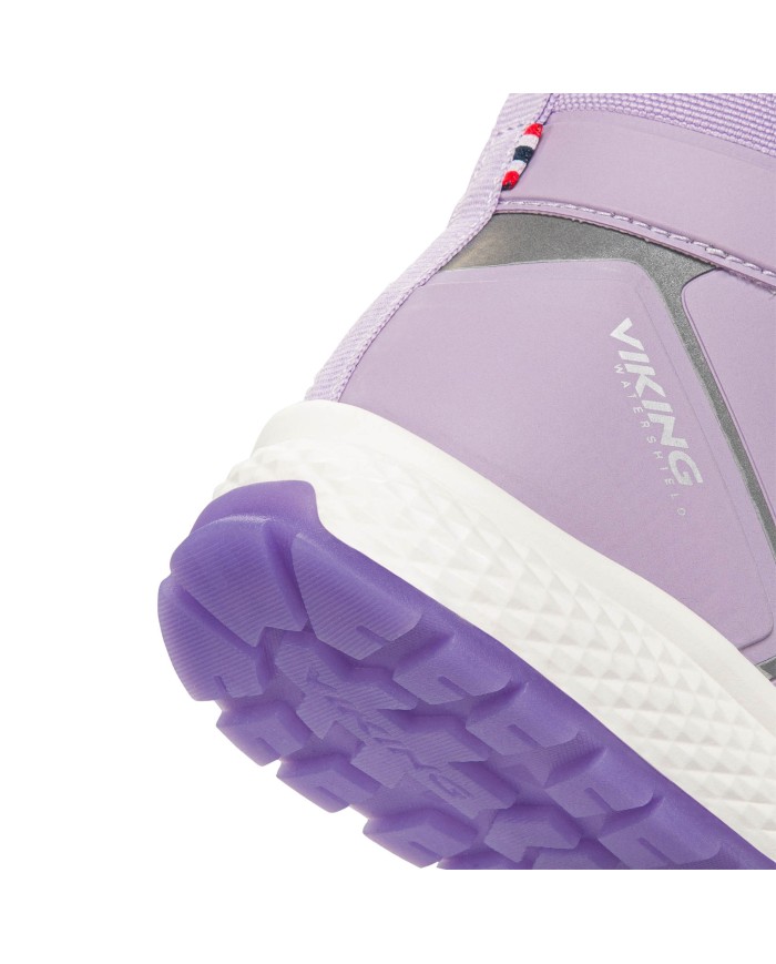 Bernumode | VIKING: Equip Glow WP 2V - Durable glow in the dark kids shoes €57.77 Durable, glow-in-the-dark kids shoe. Illuminate your child's sense of wonder with Equip Glow WP 2V, built bright and tough for whatever the day (or night) may bring. The upper is fitted with a durable support frame, which combines with a higher than usual shaft to provide excellent support and stability. Large reflective panels contribute to better visibility, and when the lights go out the upper glows in the dark! Below, a lightweight EVA midsole cushions each step, and a full rubber outsole provides excellent grip on most surfaces. Wet conditions? Viking's Watershield membrane has it covered.
Size table
 
Size
Insole cm
26
17,3
27
18
28
18,6
29
19,3
30
20
31
20,7
32
21,3
33
22
34
22,7
35
23,3
 Bernumode | VIKING: Equip Glow WP 2V - Durable glow in the dark kids shoes €57.77 Durable, glow-in-the-dark kids shoe. Illuminate your child's sense of wonder with Equip Glow WP 2V, built bright and tough for whatever the day (or night) may bring. The upper is fitted with a durable support frame, which combines with a higher than usual shaft to provide excellent support and stability. Large reflective panels contribute to better visibility, and when the lights go out the upper glows in the dark! Below, a lightweight EVA midsole cushions each step, and a full rubber outsole provides excellent grip on most surfaces. Wet conditions? Viking's Watershield membrane has it covered.
Size table
 
Size
Insole cm
26
17,3
27
18
28
18,6
29
19,3
30
20
31
20,7
32
21,3
33
22
34
22,7
35
23,3