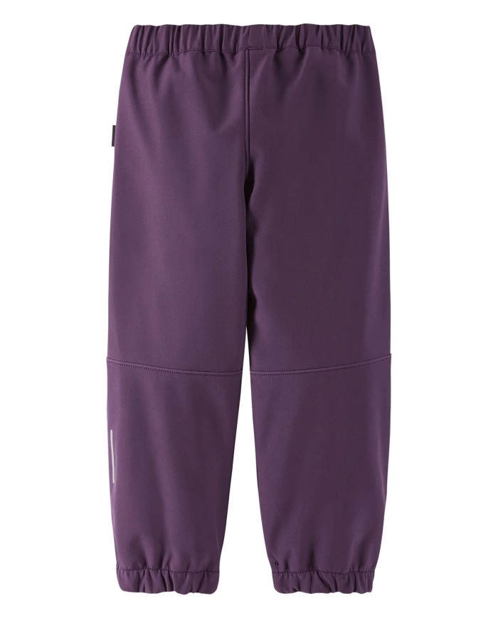 Bernumode | Reima: SoftShell ūdensnecaurlaidīgās Bikses meitenēm, Oikotie 41,28 € Vēju aizturošas bērnu softshell bikses. Brīvs piegriezums ar regulējamu, elastīgu jostasvietu. Flīsa interjers papildu siltumam un komfortam. Viegli uzvilkt. 
Ņemiet vērā, ka šuves nav noslēgtas, tāpēc produkts nav pilnībā ūdensizturīgs. 
Šīs bērnu elpojošās un vēja necaurlaidīgās bikses ir izgatavotas no Reima netīrumus un ūdeni atgrūdoša softshell materiāla, kas satur pārstrādātas šķiedras. Pateicoties flīsa iekšpusei, elastīgajam, regulējamajam jostasvietai un elastīgajām apakšmalām, šis dizains ir patiešām ērts valkāšanai. 

  Bloķē vēju ārā, bet elpo 
  Līmēts materiāls, reversā flīss siltumam  
Elastīga, regulējama jostasvieta  
Elastīgi kāju gali 
  Izmēri 92-128 ar pogām kāju cilpām 
  Atstarojošas detaļas




