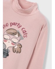 Bernumode | Mayoral: Viscose basic turtleneck €16.45 Long-sleeve t-shirt for girls. Semi-turtleneck. Flowing fabric for maximum comfort every day. Decorative elements: studs, screen printing (print).
