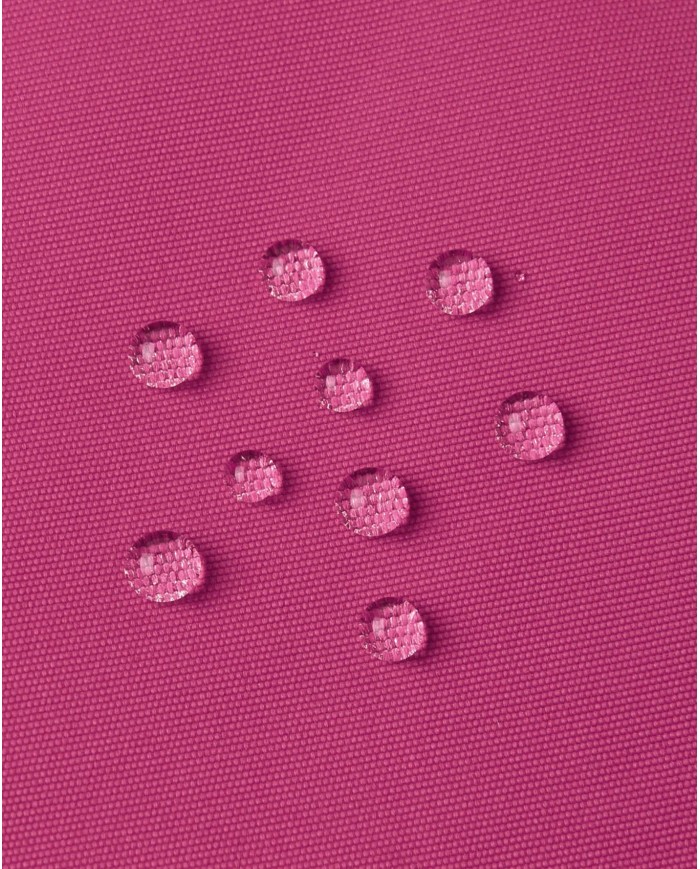 Bernumode | Reima: Starpsezonas bērnu kombinezons, Marte Mid (80 g) 70,25 € Šis viegli izolētais retro kombinezons mazuļiem ir ideāls izvēle maigākiem ziemas apstākļiem. Sacietojiet „moi” mūsu klasiskajam mazuļu viengabala kombinezonam, kas iedvesmots no raksturīgā Reima dizaina stila 1970. gados. Tas tika ieviests pirmo reizi 2014. gadā, un pateicoties drosmīgajām iezīmēm un nepiekāpīgajai funkcionalitātei, tas nekavējoties kļuva par hitu starp Ziemeļvalstu vecākiem.
Laika gaitā mēs esam saglabājuši vieglo izolāciju, plašos kabatas un mīkstos ribotās aproces, taču pievienojām mazas ģeniālas detaļas, lai padarītu šo viengabala kombinezonu vēl funkcionālāku un vēl labāk piemērotu. Pievienojiet jaunas svaigas krāsas, un jūs sapratīsiet, kāpēc vecāki un bērni to ir mīlējuši gadiem ilgi.


Visi šuves hermetizēti un ūdensnecaurlaidīgi


Izturīgs materiāls


Ūdens- un vēja necaurlaidīgs, elpojošs, netīrumus atgrūdošs materiāls


Gluda poliestera oderes materiāls


Vieglā izolācija


Uzturēta sēdvieta


Drošs, noņemams kapuce


Mīksta ribotā apdare kapuces malā un aprocēs


Divas kabatas ar atloka aizdari


Regulējama vidukļa iekšpuse


Noņemamas, regulējamas un izturīgas silikona pēdu cilpas


Elastīgi kāju gali


Atstarojošas detaļas


Parasta mašīnu mazgāšana siltā ūdenī (40°C). Neizmantojiet balinātājus. Gludināt pie zemākas temperatūras. Neķīmiskā tīrīšana. Žāvēt pie zemākas temperatūras.

