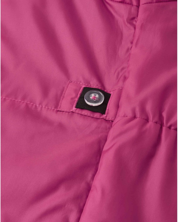 Bernumode | Reima: Mid-season children's overall, Marte Mid (80g) €70.25 

This lightly insulated retro overall for toddlers is the perfect choice for milder winters. Say moi to our classic toddlers' one-piece that was inspired by the distinctive Reima design style of the 1970s. It was first introduced in 2014 and thanks to its bold features and uncompromising functionality, it immediately became a hit among Nordic parents.
During the years, we've kept the light insulation, the roomy pockets and soft rib cuffs, but added tiny touches of genius here and there to make this one-piece even more functional and even better fitting. Add fresh new colours, and you can understand why parents and kids have loved it for years.







All seams sealed waterproof
Durable material
Water- and windproof, breathable, dirt-repellent material
Smooth polyester lining
Light insulation
Insulated seat
Safe, detachable hood
Soft rib on hood edge and cuffs
Two flap pockets
Waist adjustment inside
Detachable, adjustable and durable silicone foot loops
Elastic leg ends
Reflective details

Normal machine wash at warm (40°C). Do not bleach. Iron low. Do not dry clean. Drying at lower temperature.





