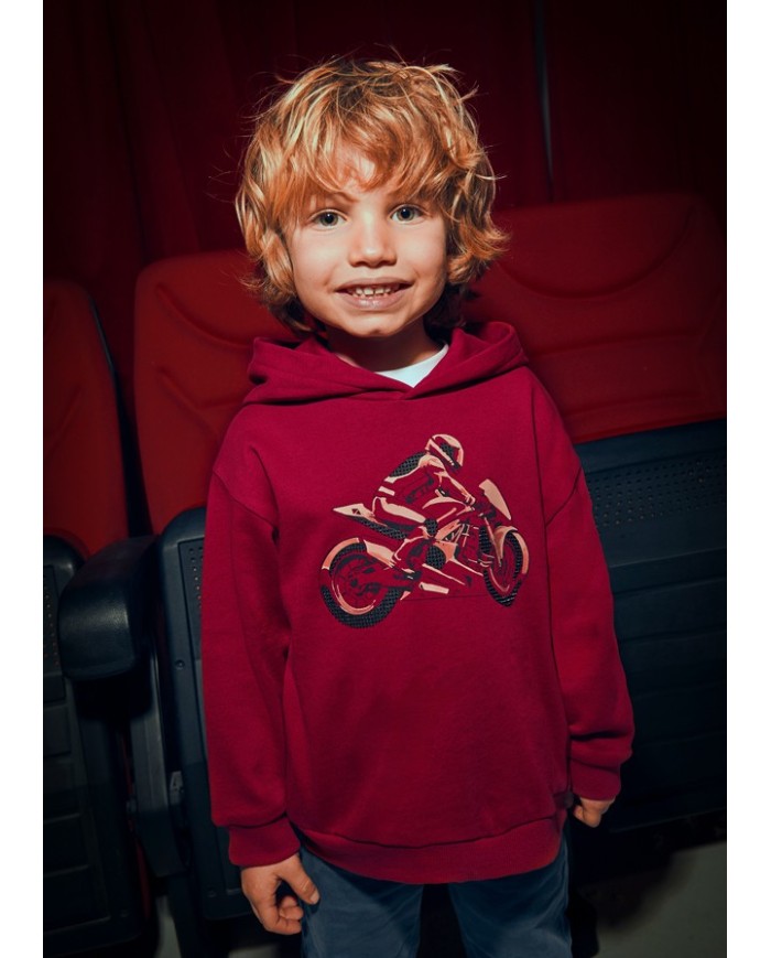 Bernumode | Mayoral: Hoodie for boy €23.55 Mayoral hoodie 4407-066 for boys is a stylish and comfortable piece of clothing, perfect for an active lifestyle. We use this clothing ourselves and guarantee its comfort, durability, and practicality. The soft material and modern design provide warmth and freedom of movement, making this hoodie an essential part of any child’s wardrobe. Bernumode | Mayoral: Hoodie for boy €23.55 Mayoral hoodie 4407-066 for boys is a stylish and comfortable piece of clothing, perfect for an active lifestyle. We use this clothing ourselves and guarantee its comfort, durability, and practicality. The soft material and modern design provide warmth and freedom of movement, making this hoodie an essential part of any child’s wardrobe.