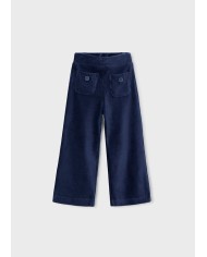 Bernumode | Mayoral: Трикотажные брюки на девочку 21,07 € Брюки для девочек. Регулируемая эластичная резинка с пуговицами внутри пояса для оптимальной посадки. Тёплая ткань из вельвета, очень комфортная и мягкая. Модель с махровой изнанкой. Функциональные карманы спереди.