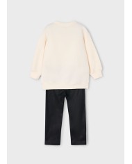 Bernumode | Mayoral: Komplekts meitenei (pulovers un legingi) 32,64 € Meiteņu komplekts: džemperis un legingi komplektā.Džemperis ar garām piedurknēm, apaļa kakla izgriezums. Dekoratīvi elementi: apdruka.Meiteņu legingi ar elastīgu jostasvietu ērtai valkāšanai.