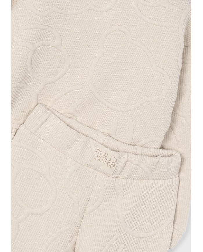 Bernumode | Mayoral: Спортивный костюм на девочку 32,64 € Двухсекционный спортивный костюм для девочек: свитшот и длинные штаны.Свитшот с длинным рукавом, круглый вырез, застежка на кнопки сзади. Ткань с эффектом стеганой поверхности.Штаны для девочек с эластичной талией, гладкий дизайн.
