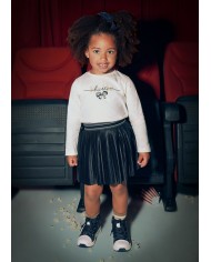 Bernumode | Mayoral: Pleated skirt for girl €21.07 Girls’ skirt with an elastic waistband. Pleated design with a soft polyester lining. Made with recycled polyester.