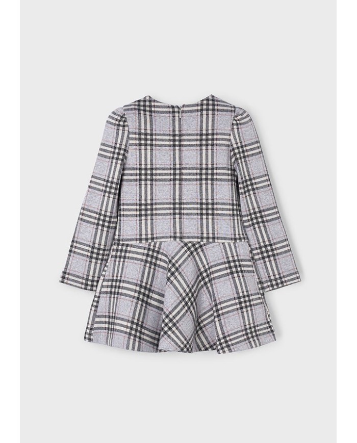 Bernumode | Mayoral: Knit dress for girl €41.74 Girls’ dress with puffed sleeves and a round neckline. Waist-cut design with an invisible back zipper. Made with a combination of fabrics to create a unique and special look. Front pockets are decorative. Features metallic appliques and a plaid pattern for a stylish and elegant appearance.