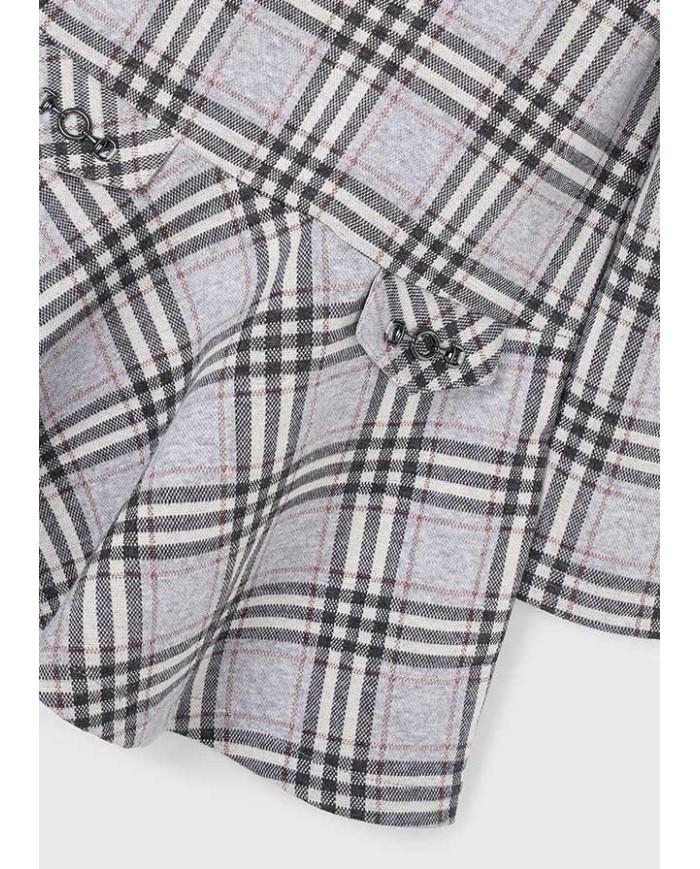 Bernumode | Mayoral: Трикотажное платье на девочку 41,74 € Платье для девочек с пышными рукавами и круглым вырезом. Крой с завышенной талией и невидимой молнией сзади. Сочетание разных тканей создает уникальный и особенный дизайн. Передние декоративные карманы имитированы. Элементы декора: металлические аппликации. Мотив в клетку, придающий стильный и элегантный вид.
