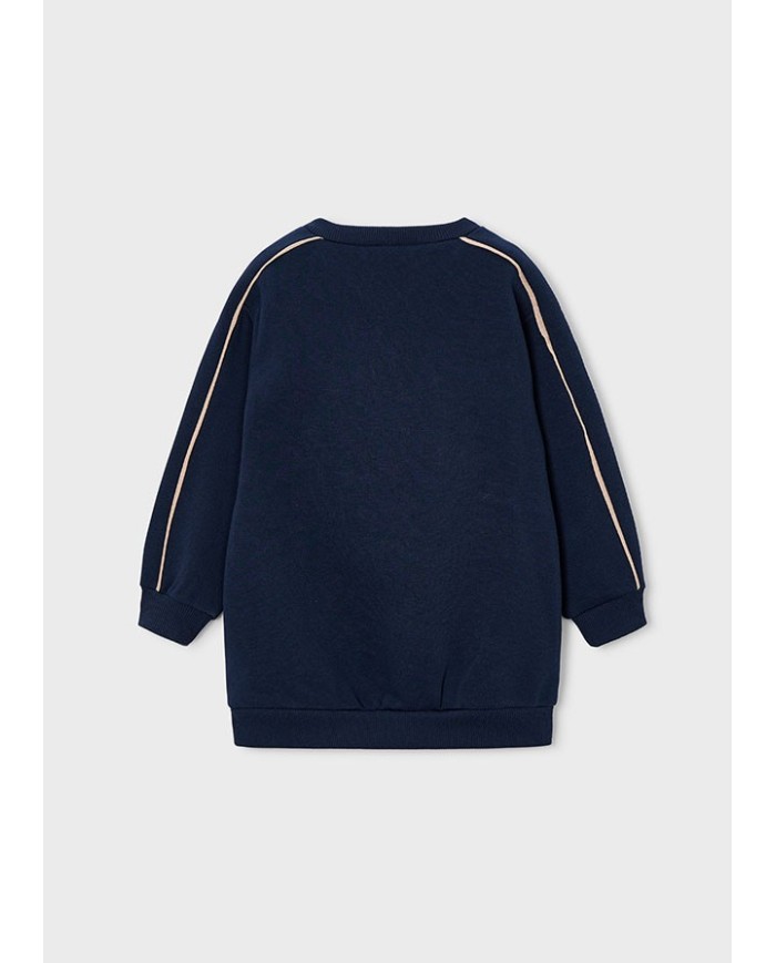 Bernumode | Mayoral: Трикотажное платье на девочку 27,19 € Платье для девочек с длинными рукавами и круглым вырезом. Выполнено из теплого флисового плотного материала, идеально подходящего для холодных месяцев. Элементы декора: декоративная аппликация, контрастные декоративные полоски, вышивка.
