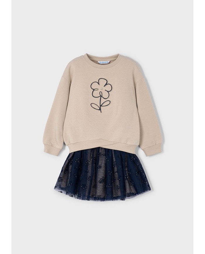 Bernumode | Mayoral: Tulle skirt set for girl €34.63 Original set for girls. Long-sleeve sweatshirt with a round neckline, cross-over hem. Decorative motif on the front. Combination of different fabrics creates a unique and special design. Skirt with elastic waistband, made from light and airy tulle with a soft polyester lining. Fantasy print adds a playful touch.
 Bernumode | Mayoral: Tulle skirt set for girl €34.63 Original set for girls. Long-sleeve sweatshirt with a round neckline, cross-over hem. Decorative motif on the front. Combination of different fabrics creates a unique and special design. Skirt with elastic waistband, made from light and airy tulle with a soft polyester lining. Fantasy print adds a playful touch.