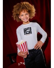 Bernumode | Mayoral: Футболка с длинным рукавом на девочку 18,10 € Длинная футболка для девочек с круглым вырезом. Выполнена из мягкого эластичного хлопка для максимального комфорта в повседневной носке. Элементы декора: пайетки. При выборе нашей хлопковой продукции вы поддерживаете нашу инвестицию в инициативу Better Cotton. Хлопок Better Cotton производится по системе балансировки массы и не может быть физически отслежен до конечных продуктов, однако производители хлопка получают выгоду от спроса на Better Cotton в эквивалентных объемах.
