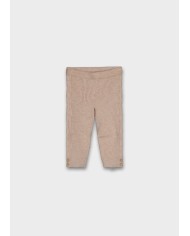 Bernumode | Mayoral: Adīti legingi meitenei 16,45 € Bērnu legingi ar elastīgu jostasvietu. Izgatavoti no maiga un patīkama trikotāžas auduma. Dekorēti ar pogām, pinuma detaļām un rievotu rakstu, kas piešķir modelim gan ērtumu, gan stilu. Bernumode | Mayoral: Adīti legingi meitenei 16,45 € Bērnu legingi ar elastīgu jostasvietu. Izgatavoti no maiga un patīkama trikotāžas auduma. Dekorēti ar pogām, pinuma detaļām un rievotu rakstu, kas piešķir modelim gan ērtumu, gan stilu.