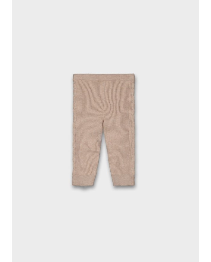 Bernumode | Mayoral: Adīti legingi meitenei 16,45 € Bērnu legingi ar elastīgu jostasvietu. Izgatavoti no maiga un patīkama trikotāžas auduma. Dekorēti ar pogām, pinuma detaļām un rievotu rakstu, kas piešķir modelim gan ērtumu, gan stilu. Bernumode | Mayoral: Adīti legingi meitenei 16,45 € Bērnu legingi ar elastīgu jostasvietu. Izgatavoti no maiga un patīkama trikotāžas auduma. Dekorēti ar pogām, pinuma detaļām un rievotu rakstu, kas piešķir modelim gan ērtumu, gan stilu.
