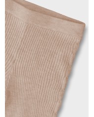 Bernumode | Mayoral: Adīti legingi meitenei 16,45 € Bērnu legingi ar elastīgu jostasvietu. Izgatavoti no maiga un patīkama trikotāžas auduma. Dekorēti ar pogām, pinuma detaļām un rievotu rakstu, kas piešķir modelim gan ērtumu, gan stilu. Bernumode | Mayoral: Adīti legingi meitenei 16,45 € Bērnu legingi ar elastīgu jostasvietu. Izgatavoti no maiga un patīkama trikotāžas auduma. Dekorēti ar pogām, pinuma detaļām un rievotu rakstu, kas piešķir modelim gan ērtumu, gan stilu.