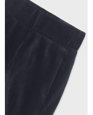 Bernumode | Mayoral: Вельветки на девочку 23,88 € Брюки для девочки в стиле клёш, расширяющиеся к низу. С эластичным поясом для комфортной посадки. Изготовлены из мягкого и тёплого вельветового трикотажа, обеспечивающего уют и удобство в холодное время года. Bernumode | Mayoral: Вельветки на девочку 23,88 € Брюки для девочки в стиле клёш, расширяющиеся к низу. С эластичным поясом для комфортной посадки. Изготовлены из мягкого и тёплого вельветового трикотажа, обеспечивающего уют и удобство в холодное время года.