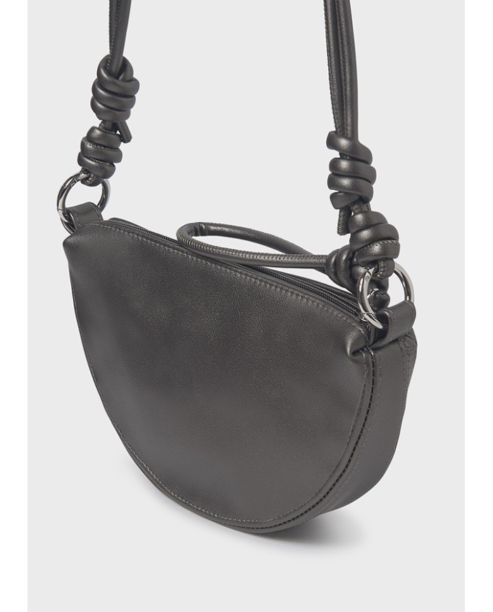 Bernumode | Mayoral: Handbag for girl €23.55 Bag for girl, perfect for carrying her essential accessories. A practical and fun accessory to complete any outfit. Made of modern faux leather exterior. Bernumode | Mayoral: Handbag for girl €23.55 Bag for girl, perfect for carrying her essential accessories. A practical and fun accessory to complete any outfit. Made of modern faux leather exterior.