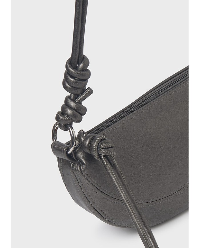 Bernumode | Mayoral: Handbag for girl €23.55 Bag for girl, perfect for carrying her essential accessories. A practical and fun accessory to complete any outfit. Made of modern faux leather exterior. Bernumode | Mayoral: Handbag for girl €23.55 Bag for girl, perfect for carrying her essential accessories. A practical and fun accessory to complete any outfit. Made of modern faux leather exterior.