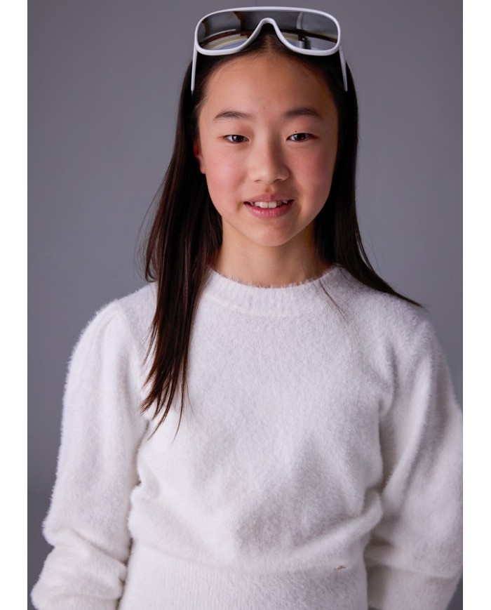 Bernumode | Mayoral: Jumper for girls €27.19 Long-sleeve sweater for girls. Round neckline. Soft and pleasant exterior fabric with a furry texture. Bernumode | Mayoral: Jumper for girls €27.19 Long-sleeve sweater for girls. Round neckline. Soft and pleasant exterior fabric with a furry texture.
