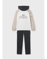 Bernumode | Mayoral: Спортивный костюм на мальчика 43,72 € Унисекс спортивный костюм из двух частей, состоящий из толстовки и длинных спортивных штанов.
Толстовка с длинными рукавами, с капюшоном и боковым карманом. Декоративные элементы: рельефный принт и нанесение методом шелкографии.
Спортивные штаны унисекс, очень удобные. Эластичный пояс с шнурком и эластичные манжеты для лучшей посадки. Боковые карманы. Универсальный дизайн благодаря нейтральной цветовой гамме и форме, подходит как для мальчиков, так и для девочек.
 Bernumode | Mayoral: Спортивный костюм на мальчика 43,72 € Унисекс спортивный костюм из двух частей, состоящий из толстовки и длинных спортивных штанов.
Толстовка с длинными рукавами, с капюшоном и боковым карманом. Декоративные элементы: рельефный принт и нанесение методом шелкографии.
Спортивные штаны унисекс, очень удобные. Эластичный пояс с шнурком и эластичные манжеты для лучшей посадки. Боковые карманы. Универсальный дизайн благодаря нейтральной цветовой гамме и форме, подходит как для мальчиков, так и для девочек.