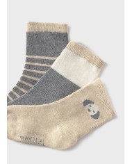 Bernumode | Mayoral: Комплект носков на мальчика (3 пары) 7,36 € Набор из 3 пар детских носков, выполненных из органического хлопка. Мягкие, комфортные и безопасные для нежной кожи ребенка. Идеальны для повседневного использования.