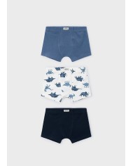 Bernumode | Mayoral: Трусы боксеры (3 шт.) на мальчика 18,10 € Набор из 3 боксерских трусов для мальчиков. Мягкие, удобные и обеспечивающие комфорт на каждый день. Идеальны для повседневного ношения.
