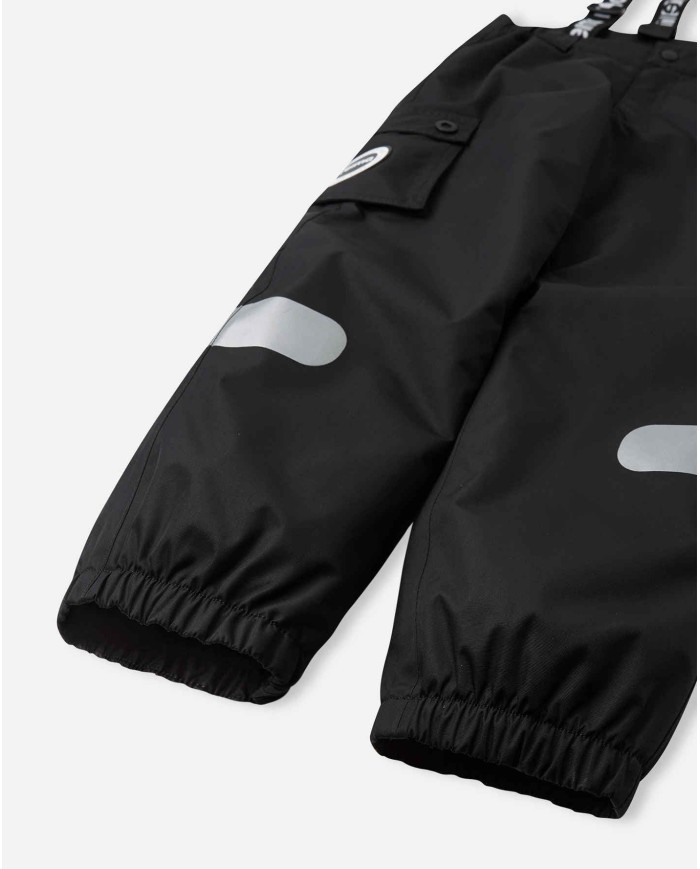 Bernumode | Reima: Демисезонные детские брюки на лямках ReimaTec, Tiksi (80 г) 56,12 € Эти водоотталкивающие, с легкой изоляцией брюки с подтяжками Reimatec невероятно универсальны. Присмотревшись внимательнее к этому стилю от Reima Originals, вы заметите все маленькие детали, которые делают большую разницу.
Почему эти брюки называются Tiksi? Это игривое прозвище города Тиккурила в Финляндии. Он расположен рядом с главным офисом Reima, и часто можно увидеть, как активные дети играют во дворе. Поскольку финны поддерживают равенство, дизайнеры Reima создали этот стиль, который подходит как для мальчиков, так и для девочек. В темные осенние и зимние вечера ваш ребенок будет сиять благодаря большим отражающим принтам. Подтяжки помогут удерживать брюки на месте во время активных переворотов и веселых катаний.
• Все швы герметично заделаны, водоотталкивающие• Прочный материал• Водо- и ветрозащитный, дышащий, грязеотталкивающий материал• Гладкая полиэстеровая подкладка• Легкая изоляция• Карманы с клапанами на кнопках• Регулируемые и съемные эластичные подтяжки• Эластичные манжеты на штанинах• Съемные, регулируемые и прочные силиконовые петли для ног до размера 128 см• Отражающие детали
Машинная стирка при температуре 40°C. Не отбеливать. Гладить при низкой температуре. Не химчистить. Сушка при низкой температуре.
 Bernumode | Reima: Демисезонные детские брюки на лямках ReimaTec, Tiksi (80 г) 56,12 € Эти водоотталкивающие, с легкой изоляцией брюки с подтяжками Reimatec невероятно универсальны. Присмотревшись внимательнее к этому стилю от Reima Originals, вы заметите все маленькие детали, которые делают большую разницу.
Почему эти брюки называются Tiksi? Это игривое прозвище города Тиккурила в Финляндии. Он расположен рядом с главным офисом Reima, и часто можно увидеть, как активные дети играют во дворе. Поскольку финны поддерживают равенство, дизайнеры Reima создали этот стиль, который подходит как для мальчиков, так и для девочек. В темные осенние и зимние вечера ваш ребенок будет сиять благодаря большим отражающим принтам. Подтяжки помогут удерживать брюки на месте во время активных переворотов и веселых катаний.
• Все швы герметично заделаны, водоотталкивающие• Прочный материал• Водо- и ветрозащитный, дышащий, грязеотталкивающий материал• Гладкая полиэстеровая подкладка• Легкая изоляция• Карманы с клапанами на кнопках• Регулируемые и съемные эластичные подтяжки• Эластичные манжеты на штанинах• Съемные, регулируемые и прочные силиконовые петли для ног до размера 128 см• Отражающие детали
Машинная стирка при температуре 40°C. Не отбеливать. Гладить при низкой температуре. Не химчистить. Сушка при низкой температуре.