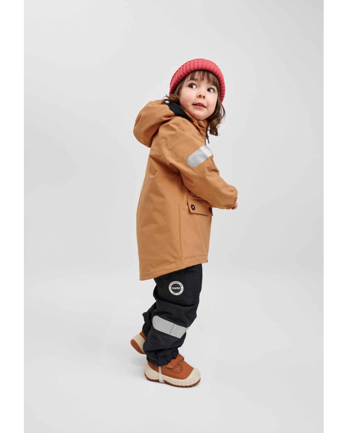 Bernumode | Reima: Демисезонные детские брюки на лямках ReimaTec, Tiksi (80 г) 56,12 € Эти водоотталкивающие, с легкой изоляцией брюки с подтяжками Reimatec невероятно универсальны. Присмотревшись внимательнее к этому стилю от Reima Originals, вы заметите все маленькие детали, которые делают большую разницу.
Почему эти брюки называются Tiksi? Это игривое прозвище города Тиккурила в Финляндии. Он расположен рядом с главным офисом Reima, и часто можно увидеть, как активные дети играют во дворе. Поскольку финны поддерживают равенство, дизайнеры Reima создали этот стиль, который подходит как для мальчиков, так и для девочек. В темные осенние и зимние вечера ваш ребенок будет сиять благодаря большим отражающим принтам. Подтяжки помогут удерживать брюки на месте во время активных переворотов и веселых катаний.
• Все швы герметично заделаны, водоотталкивающие• Прочный материал• Водо- и ветрозащитный, дышащий, грязеотталкивающий материал• Гладкая полиэстеровая подкладка• Легкая изоляция• Карманы с клапанами на кнопках• Регулируемые и съемные эластичные подтяжки• Эластичные манжеты на штанинах• Съемные, регулируемые и прочные силиконовые петли для ног до размера 128 см• Отражающие детали
Машинная стирка при температуре 40°C. Не отбеливать. Гладить при низкой температуре. Не химчистить. Сушка при низкой температуре.
 Bernumode | Reima: Демисезонные детские брюки на лямках ReimaTec, Tiksi (80 г) 56,12 € Эти водоотталкивающие, с легкой изоляцией брюки с подтяжками Reimatec невероятно универсальны. Присмотревшись внимательнее к этому стилю от Reima Originals, вы заметите все маленькие детали, которые делают большую разницу.
Почему эти брюки называются Tiksi? Это игривое прозвище города Тиккурила в Финляндии. Он расположен рядом с главным офисом Reima, и часто можно увидеть, как активные дети играют во дворе. Поскольку финны поддерживают равенство, дизайнеры Reima создали этот стиль, который подходит как для мальчиков, так и для девочек. В темные осенние и зимние вечера ваш ребенок будет сиять благодаря большим отражающим принтам. Подтяжки помогут удерживать брюки на месте во время активных переворотов и веселых катаний.
• Все швы герметично заделаны, водоотталкивающие• Прочный материал• Водо- и ветрозащитный, дышащий, грязеотталкивающий материал• Гладкая полиэстеровая подкладка• Легкая изоляция• Карманы с клапанами на кнопках• Регулируемые и съемные эластичные подтяжки• Эластичные манжеты на штанинах• Съемные, регулируемые и прочные силиконовые петли для ног до размера 128 см• Отражающие детали
Машинная стирка при температуре 40°C. Не отбеливать. Гладить при низкой температуре. Не химчистить. Сушка при низкой температуре.