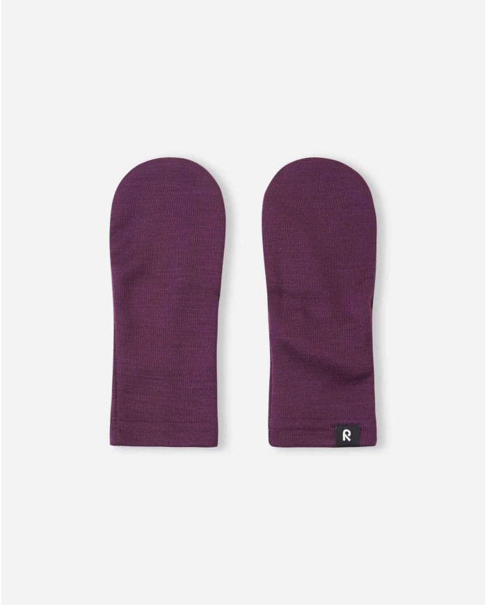 Bernumode | Reima: Варежки из шерсти мериноса, Eino 13,97 € Эти варежки для малышей и детей сделаны из лёгкой вязаной мериносовой шерсти, которая очень комфортна и отлично сохраняет тепло. Идеальны в качестве поддёвки под водонепроницаемые перчатки.
Мы обожаем эти варежки из 100 % мериносовой шерсти! Детские базовые варежки Reima прекрасно подходят для ношения под водонепроницаемыми варежками, обеспечивая дополнительное тепло. Они лёгкие, легко надеваются и всегда удобные. Изготовлены из сертифицированной ответственно полученной шерсти.
Более лёгкая структура. Мягкая мериносовая шерсть для идеальной терморегуляции.
Уход: стирать с вещами схожих цветов, вывернув наизнанку. Не использовать моющие средства с отбеливателями. Применять специальные средства для шерсти. Сушить, придавая форму. Возможна усадка до 5 %. Не отбеливать. Не гладить. Не подвергать химчистке. Не сушить в барабане.
Размерность варежек:
1/2 - 6-24 месяца
3/4 - 2-6 лет

