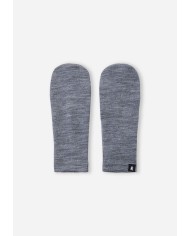 Bernumode | Reima: Варежки из шерсти мериноса, Eino 13,97 € Эти варежки для малышей и детей сделаны из лёгкой вязаной мериносовой шерсти, которая очень комфортна и отлично сохраняет тепло. Идеальны в качестве поддёвки под водонепроницаемые перчатки.
Мы обожаем эти варежки из 100 % мериносовой шерсти! Детские базовые варежки Reima прекрасно подходят для ношения под водонепроницаемыми варежками, обеспечивая дополнительное тепло. Они лёгкие, легко надеваются и всегда удобные. Изготовлены из сертифицированной ответственно полученной шерсти.
Более лёгкая структура. Мягкая мериносовая шерсть для идеальной терморегуляции.
Уход: стирать с вещами схожих цветов, вывернув наизнанку. Не использовать моющие средства с отбеливателями. Применять специальные средства для шерсти. Сушить, придавая форму. Возможна усадка до 5 %. Не отбеливать. Не гладить. Не подвергать химчистке. Не сушить в барабане.
Размерность варежек:
1/2 - 6-24 месяца
3/4 - 2-6 лет

