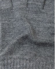 Bernumode | Reima: Перчатки детские из шерсти мериноса, Sormin 10,66 € Детские вязаные перчатки из мягкой и тёплой шерстяной смеси.
Юниорские вязаные перчатки Sormin — это не просто перчатки, а настоящий уют и тепло для детских рук. Изготовленные из мягкой и тёплой пряжи с высоким содержанием шерсти, они обеспечивают превосходное тепло и комфорт. Эластичный материал гарантирует плотную посадку и свободу движений, делая перчатки идеальными для активных игр на улице. Благодаря отсутствию подкладки их легко надевать, а зимой они отлично подходят как дополнительный слой под водонепроницаемые варежки.
Мягкая и тёплая шерстяная смесь. Без подкладки.
Уход: стирать с вещами схожих цветов. Использовать средство для шерсти. Формировать форму при сушке. Усадка до 5%. Не отбеливать. Не гладить. Не подвергать химчистке. Не сушить в сушильной машине.
Размерность варежек:
1/2 - 6-24 месяца
3/4 - 2-6 лет
5/6 - 6-10 лет
7/8 - 10-14 лет
 Bernumode | Reima: Перчатки детские из шерсти мериноса, Sormin 10,66 € Детские вязаные перчатки из мягкой и тёплой шерстяной смеси.
Юниорские вязаные перчатки Sormin — это не просто перчатки, а настоящий уют и тепло для детских рук. Изготовленные из мягкой и тёплой пряжи с высоким содержанием шерсти, они обеспечивают превосходное тепло и комфорт. Эластичный материал гарантирует плотную посадку и свободу движений, делая перчатки идеальными для активных игр на улице. Благодаря отсутствию подкладки их легко надевать, а зимой они отлично подходят как дополнительный слой под водонепроницаемые варежки.
Мягкая и тёплая шерстяная смесь. Без подкладки.
Уход: стирать с вещами схожих цветов. Использовать средство для шерсти. Формировать форму при сушке. Усадка до 5%. Не отбеливать. Не гладить. Не подвергать химчистке. Не сушить в сушильной машине.
Размерность варежек:
1/2 - 6-24 месяца
3/4 - 2-6 лет
5/6 - 6-10 лет
7/8 - 10-14 лет