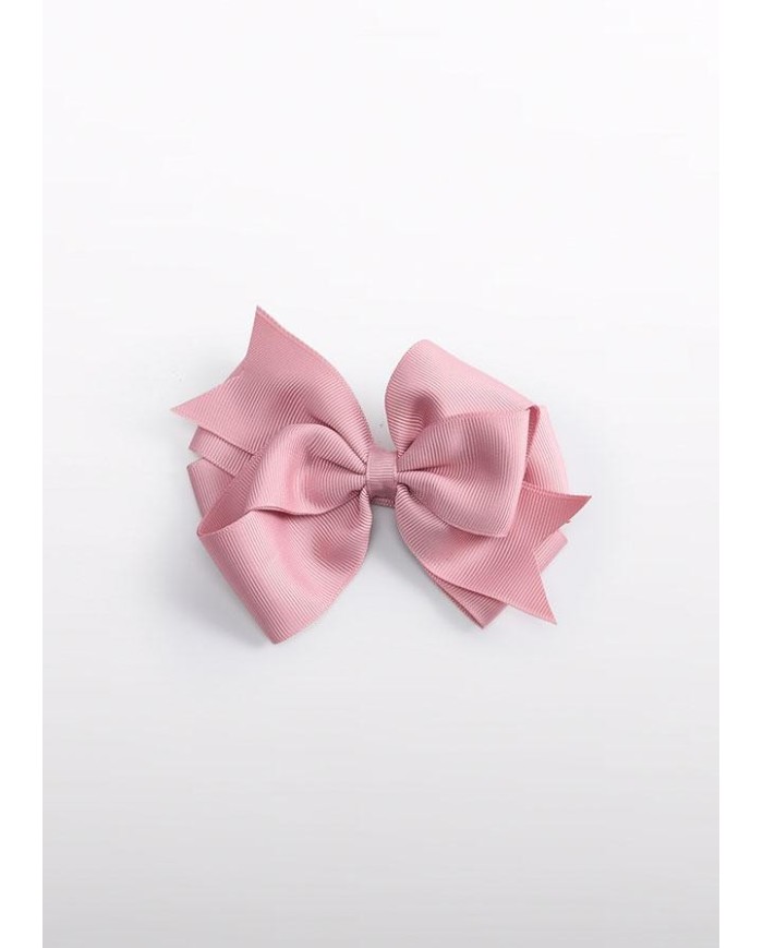 Bernumode | Abel&Lula: Flower hair clip €9.01 The elegant Abel&amp;Lula hair clip is a charming detail that adds a touch of sophistication to any child’s hairstyle. It securely holds hair in place while enhancing the overall look with a playful yet refined design. Perfect for both everyday wear and special occasions, this accessory highlights your little fashionista’s personality and becomes a cherished piece in her collection.