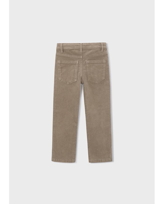 Bernumode | Mayoral: Базовые вельветовые брюки (slim fit) на мальчика 22,23 € Длинные классические брюки прямого кроя (Regular fit) для мальчика. Застёжка на молнию и пуговицу. Внутри пояса расположена регулируемая резинка с кнопками для идеальной посадки. Изготовлены из тёплого, мягкого и комфортного вельветового материала. Дизайн с множеством карманов. По соображениям безопасности маленькие размеры (2–5 лет) имеют имитацию молнии на шаговом шве вместо настоящей. Bernumode | Mayoral: Базовые вельветовые брюки (slim fit) на мальчика 22,23 € Длинные классические брюки прямого кроя (Regular fit) для мальчика. Застёжка на молнию и пуговицу. Внутри пояса расположена регулируемая резинка с кнопками для идеальной посадки. Изготовлены из тёплого, мягкого и комфортного вельветового материала. Дизайн с множеством карманов. По соображениям безопасности маленькие размеры (2–5 лет) имеют имитацию молнии на шаговом шве вместо настоящей.