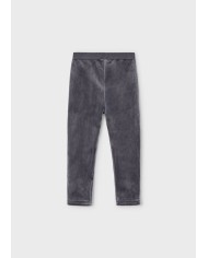 Bernumode | Mayoral: Basic velvet leggings €13.97 Leggings for girls with an elastic waistband. Made from soft, velvety fabric, giving a classic and elegant look. Part of the Mayoral Basic collection, an essential piece to complete any outfit.
 Bernumode | Mayoral: Basic velvet leggings €13.97 Leggings for girls with an elastic waistband. Made from soft, velvety fabric, giving a classic and elegant look. Part of the Mayoral Basic collection, an essential piece to complete any outfit.