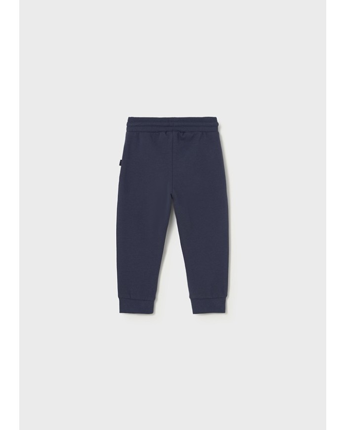 Bernumode | Mayoral: Basic cuffed fleece trousers for boy €10.66 Long sporty pants for baby, designed for maximum comfort. Elastic waistband with drawstring for a secure fit. Made from warm, thick fleece fabric (brushed fleece), perfect for colder months. Reinforced knees on the inside prevent wear and enhance durability. Elastic cuffs at the bottom for a better fit. Side pockets included. Part of the Mayoral Basic collection, an essential piece for completing any outfit.