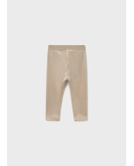Bernumode | Mayoral: Basic velvet leggings €12.81 Baby leggings with an elastic waistband. Made from soft, velvety fabric, giving a classic and elegant look. Part of the Mayoral Basic collection, this essential piece is perfect for completing any outfit.
 Bernumode | Mayoral: Basic velvet leggings €12.81 Baby leggings with an elastic waistband. Made from soft, velvety fabric, giving a classic and elegant look. Part of the Mayoral Basic collection, this essential piece is perfect for completing any outfit.