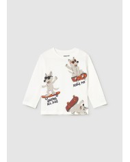 Bernumode | Mayoral: Футболка с длинным рукавом на мальчика 13,64 € Футболка с длинными рукавами для малыша. Классический круглый вырез обеспечивает удобную посадку. На плече расположены кнопки, облегчающие переодевание. Украшена стильным принтом (сериграфия).
