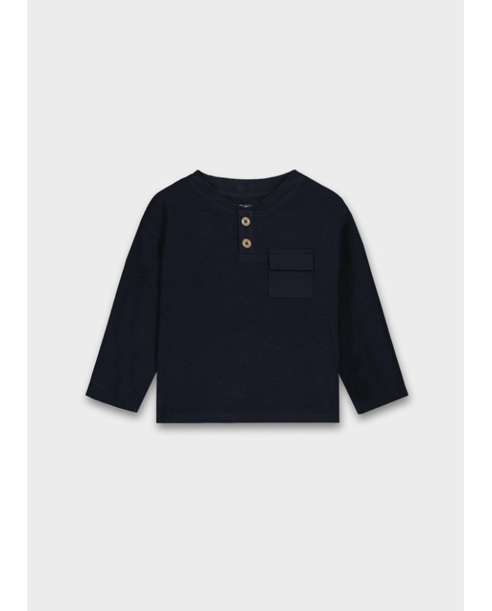 Bernumode | Mayoral: L/s t-shirt €13.64 Long-sleeved T-shirt for baby. Features a classic round neckline for a comfortable fit. Front closure and a functional pocket make dressing easy and practical.