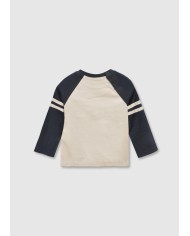 Bernumode | Mayoral: Футболка с длинным рукавом на мальчика 13,64 € Футболка с длинными рукавами для малыша. Классический круглый вырез обеспечивает комфортную посадку. На плече расположены кнопки, облегчающие переодевание. Украшена декоративными резиновыми аппликациями и стильным принтом (сериграфия).
 Bernumode | Mayoral: Футболка с длинным рукавом на мальчика 13,64 € Футболка с длинными рукавами для малыша. Классический круглый вырез обеспечивает комфортную посадку. На плече расположены кнопки, облегчающие переодевание. Украшена декоративными резиновыми аппликациями и стильным принтом (сериграфия).