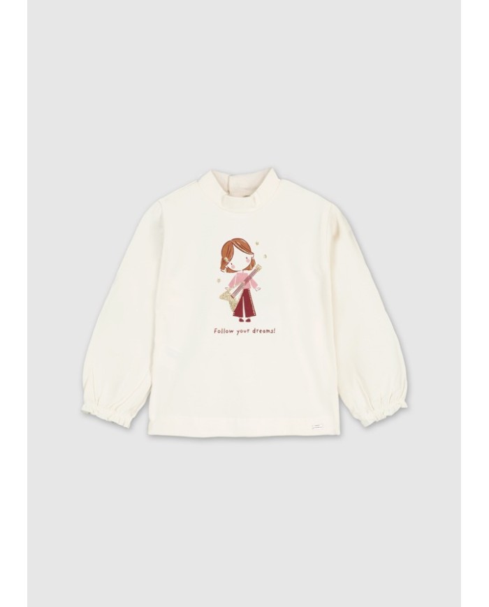 Bernumode | Mayoral: Graphic mockneck €14.46 Charming long-sleeved T-shirt for baby. Made from soft, stretchy cotton for maximum comfort and freedom of movement. Elastic cuffs ensure a snug fit, and the mock-neck design adds a touch of elegance. Snap-button closure at the back makes dressing easy. Finished with a stylish print.