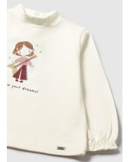 Bernumode | Mayoral: Graphic mockneck €14.46 Charming long-sleeved T-shirt for baby. Made from soft, stretchy cotton for maximum comfort and freedom of movement. Elastic cuffs ensure a snug fit, and the mock-neck design adds a touch of elegance. Snap-button closure at the back makes dressing easy. Finished with a stylish print.