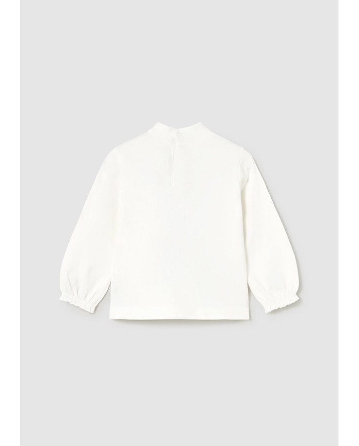 Bernumode | Mayoral: Джемпер на девочку с воротником стойкой 14,46 € Милая футболка с длинными рукавами для малыша. Модель выполнена из мягкого эластичного хлопка, что обеспечивает комфорт и свободу движений. Манжеты на резинке аккуратно фиксируют рукава, а воротник-стойка придаёт изделию изысканный вид. На спинке расположена удобная застёжка на кнопки для лёгкого переодевания. Украшена стильным принтом.
