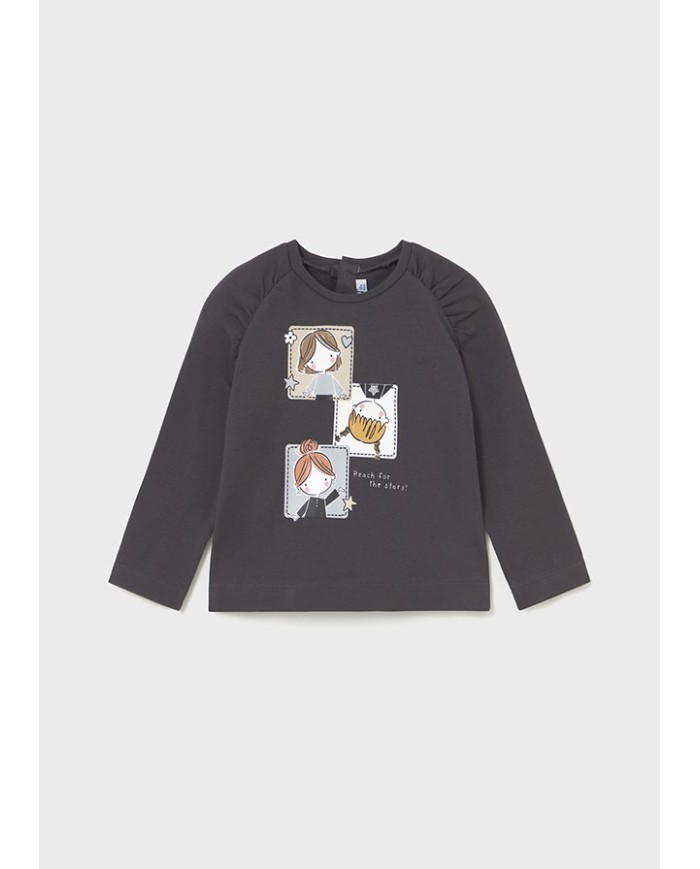 Bernumode | Mayoral: L/s shirt dress €13.64 Adorable long-sleeved T-shirt for baby. Designed with a classic round neckline and practical snap-button closure at the back for easy dressing. Made from soft terry-effect fabric, providing a cozy feel for delicate baby skin. Embellished with a sweet applique, subtle glitter details, and a playful print. Bernumode | Mayoral: L/s shirt dress €13.64 Adorable long-sleeved T-shirt for baby. Designed with a classic round neckline and practical snap-button closure at the back for easy dressing. Made from soft terry-effect fabric, providing a cozy feel for delicate baby skin. Embellished with a sweet applique, subtle glitter details, and a playful print.