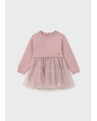 Bernumode | Mayoral: Meiteņu kleita 36,28 € Satur pārstrādātu poliesteru. Kleita ar garām piedurknēm mazulim. Apkakle ar viļņotu apdari. Dizains ar imitētu slāņotu džempera efektu. Aizmugurē pogu aizdare, lai atvieglotu apģērbšanu. Izgatavota no viegla un gaisīga tilla auduma. Mīksta poliestera iekšējā odere. Dekoratīvie elementi: aplikācijas. Bernumode | Mayoral: Meiteņu kleita 36,28 € Satur pārstrādātu poliesteru. Kleita ar garām piedurknēm mazulim. Apkakle ar viļņotu apdari. Dizains ar imitētu slāņotu džempera efektu. Aizmugurē pogu aizdare, lai atvieglotu apģērbšanu. Izgatavota no viegla un gaisīga tilla auduma. Mīksta poliestera iekšējā odere. Dekoratīvie elementi: aplikācijas.
