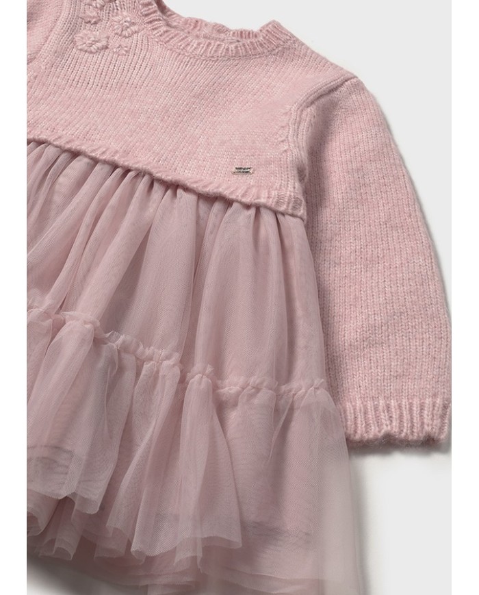 Bernumode | Mayoral: Dress for baby girl €36.28 Contains recycled polyester. Long-sleeved dress for baby girls. Wavy neckline. Simulated design with layered jersey effect. Button fastening at the back for easier dressing. Made of light and airy tulle fabric. Soft polyester inner lining. Decorative details: appliqués.
 Bernumode | Mayoral: Dress for baby girl €36.28 Contains recycled polyester. Long-sleeved dress for baby girls. Wavy neckline. Simulated design with layered jersey effect. Button fastening at the back for easier dressing. Made of light and airy tulle fabric. Soft polyester inner lining. Decorative details: appliqués.